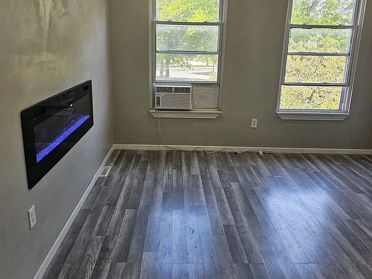 472 Michigan Ave #2 — Photo 11