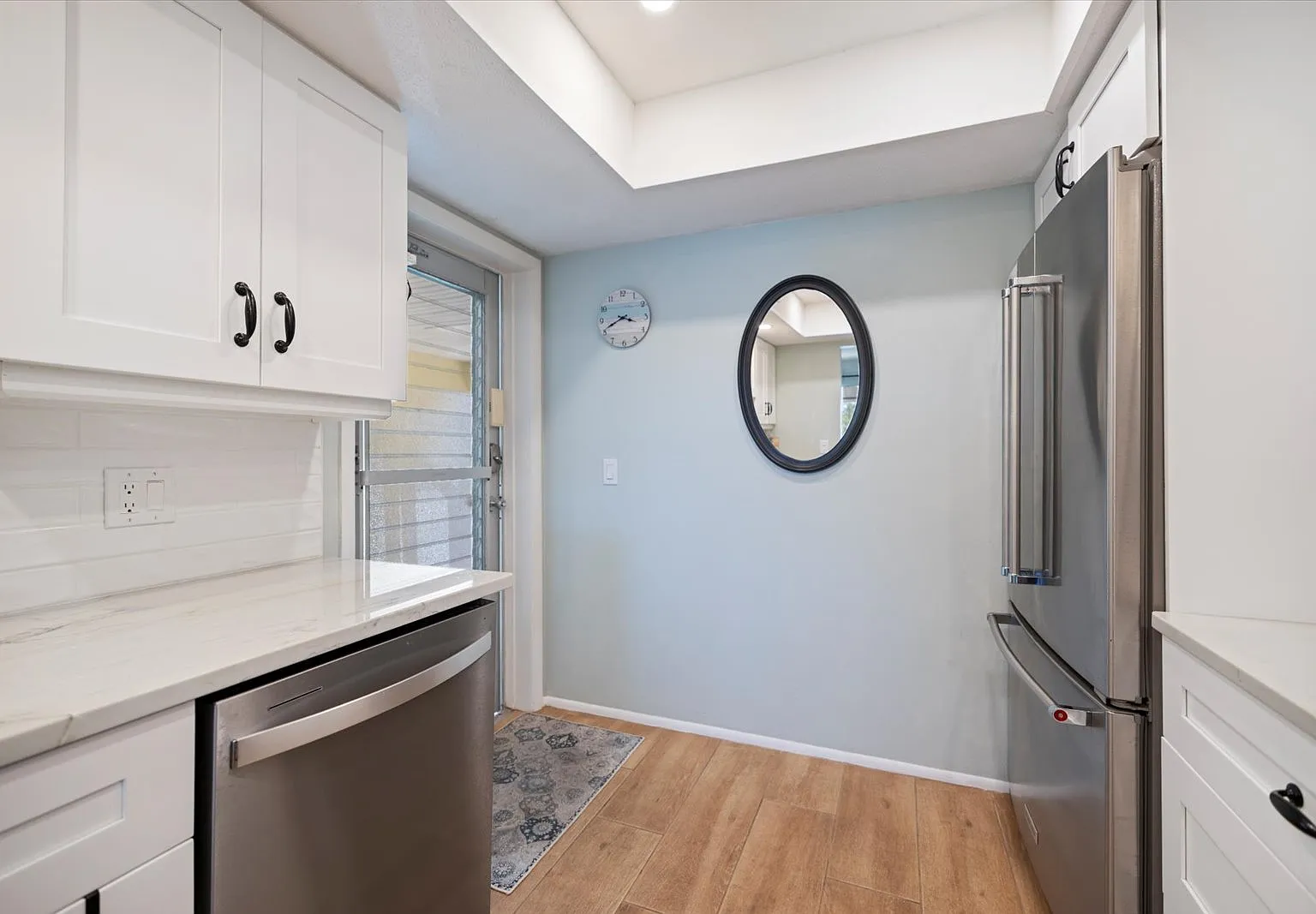 2 bed, 1067 sqft, $5,500 — Photo 3