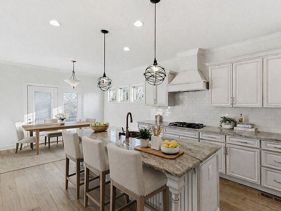 3rd image of 6772 Falls Ridge Ln