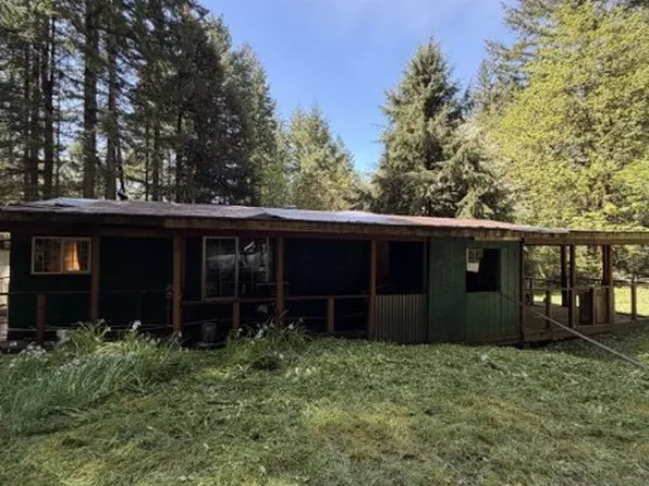 1499 Carlson Rd, Reedsport, OR 97467