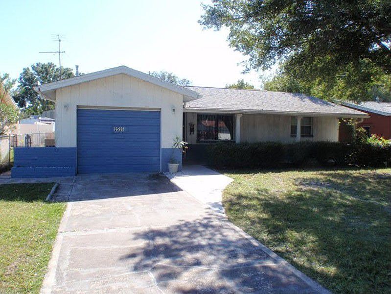 1st image of 2526 35th Ave N