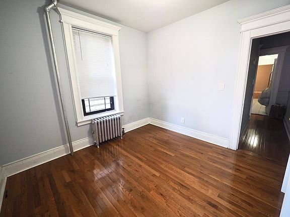 4th image of 34-21 37th St #1K