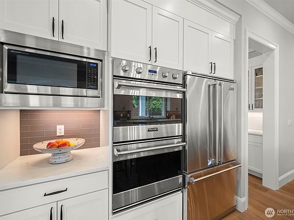 5th image of 10425 NE 112th Street