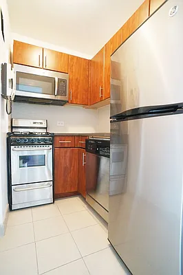 Rented by Bold New York | media 5