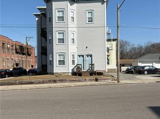 551 Wood Ave, Woonsocket, RI 02895