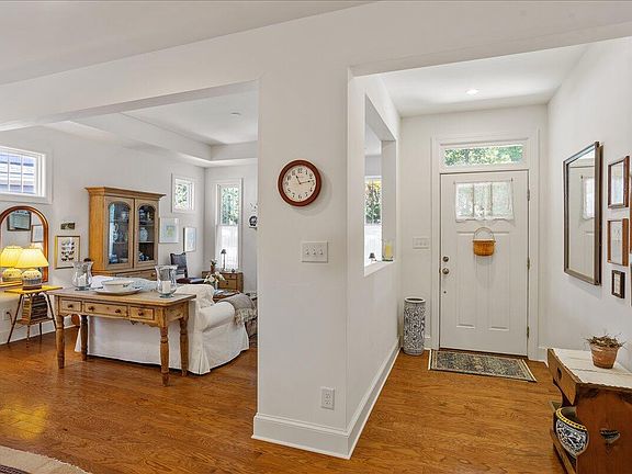 3rd image of 5508 Rutherford Close
