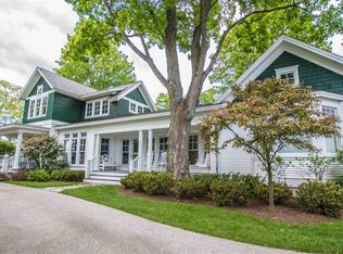 372 W Summit St, Harbor Springs, MI 49740
