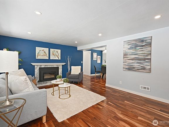 3rd image of 14717 22nd Avenue NE