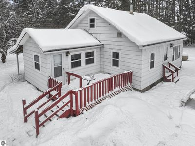 8274 E 30 3/4 Rd, Cadillac, MI, 49601