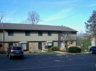 3361 Kelly Ln, Roanoke, VA 24018