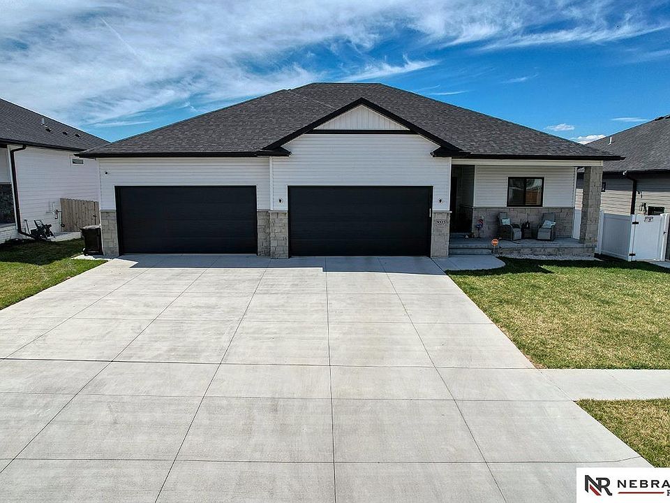 1st image of 9325 Brienna Dr