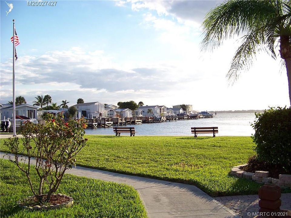 2nd image of 377 Nettles Blvd