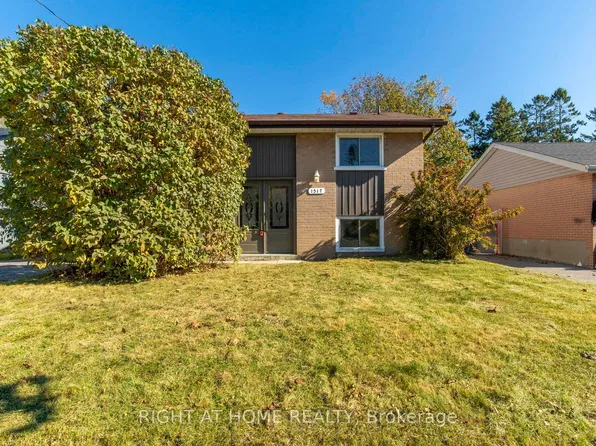 1517 Oxford St, Oshawa, ON L1J 3X2
