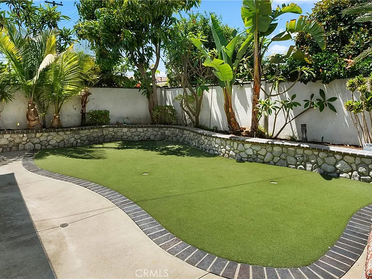 5081 Howard Ave — Photo 29