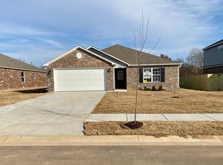 6709 SW Whitmarsh Rd, Bentonville, AR 72713
