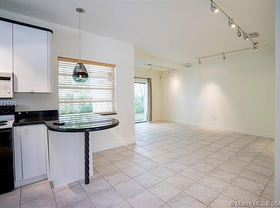 2nd image of 710 Michigan Ave APT 3
