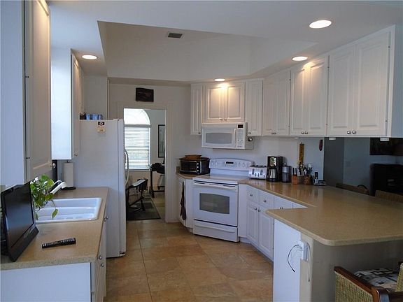 3rd image of 11372 SW Northland Dr