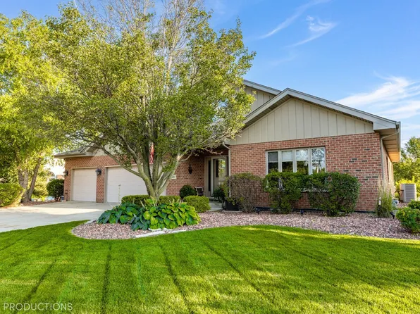 9007 Letterkenny Dr, Tinley Park, IL 60487