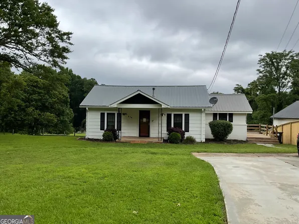 574 Lakeview Dr, Gainesville, GA 30501