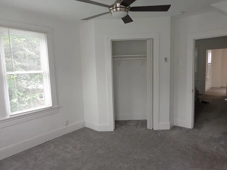 2318 Lansing Ave — Photo 7