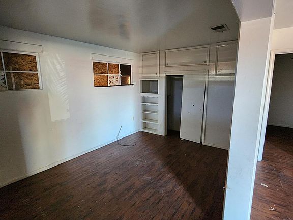 3rd image of 2621 W MARIPOSA Street