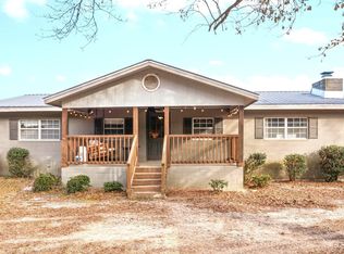 4686 Canary Rd, Graceville, FL 32440