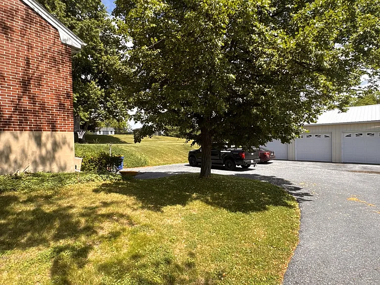 10033 Jonestown Rd — Photo 5