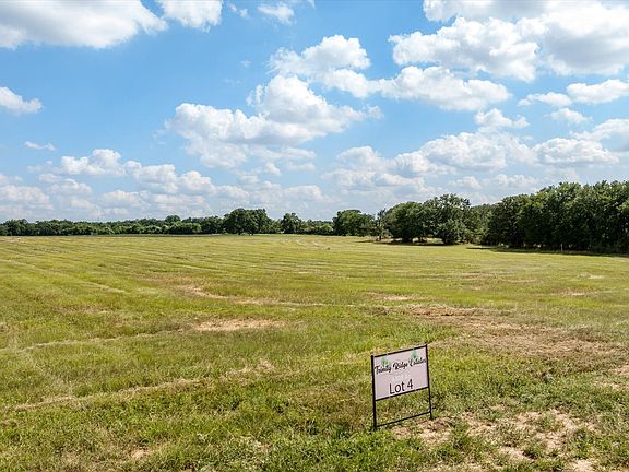 3rd image of 4 Trinity Ridge Dr