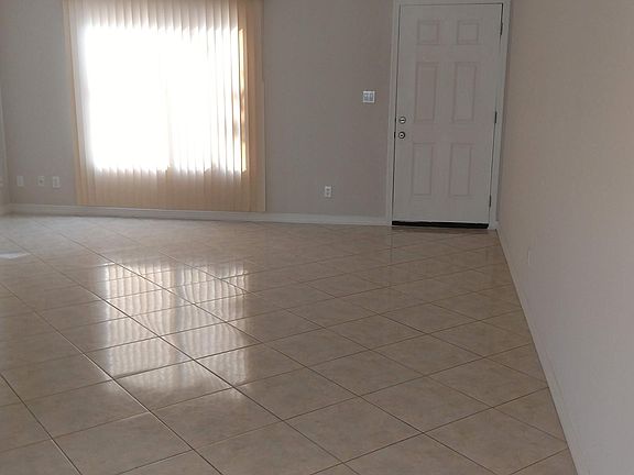 3rd image of 5746 N 44th Ave