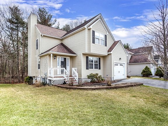 3rd image of 18 Palomino Dr