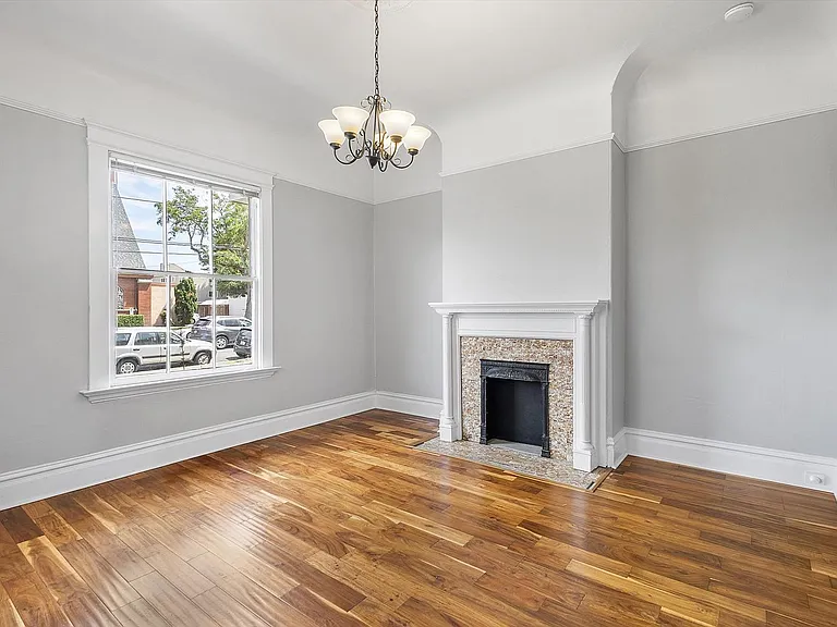 1429 Grand St #A - 1 bedroom | 1 bathroom — Photo 5