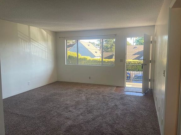 2nd image of 2034 Bath St #5