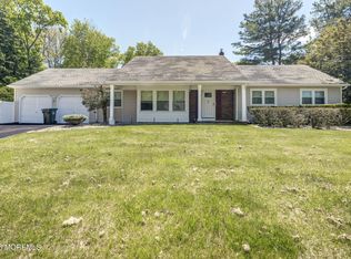 25 Mccue Road, Morganville, NJ 07751