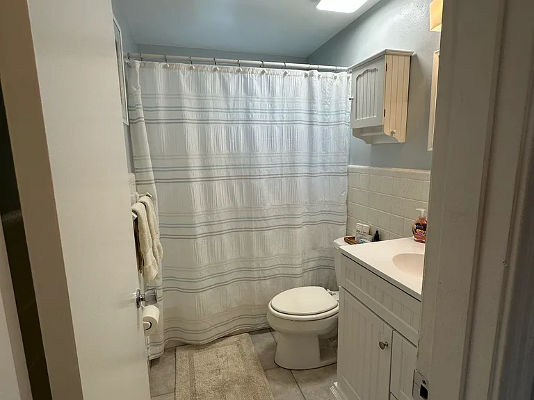 16 N Venetian Way — Photo 11