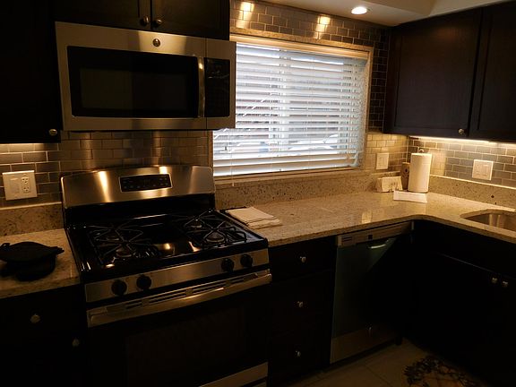 4th image of 1522 N Harlem Ave APT 1N