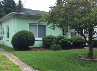 6650 Roosevelt Ave, Charleston, WV 25304