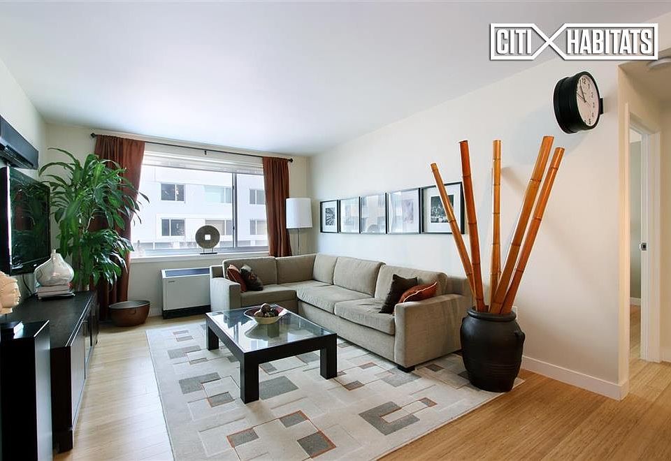1st image of 40 W 116th St APT A511