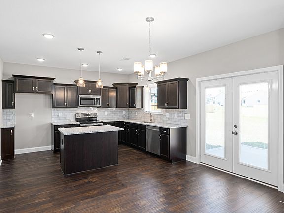 4th image of 62 Chestnut Hls Lot 62