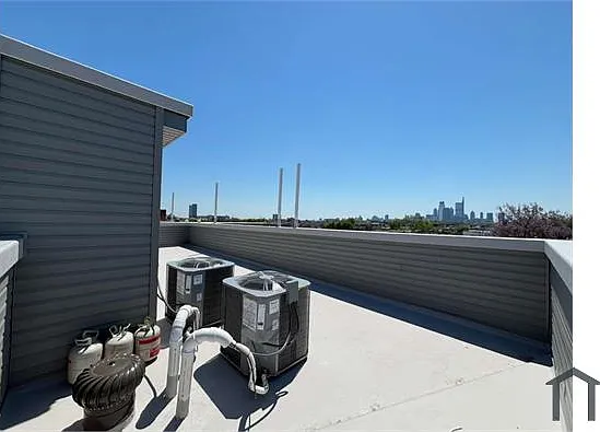 1938 N 22nd St #3 — Photo 25