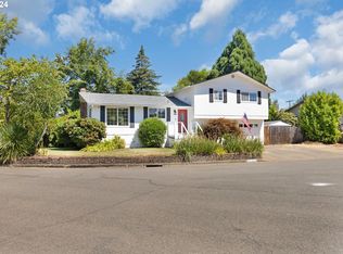 1357 NW Garden St, Roseburg, OR