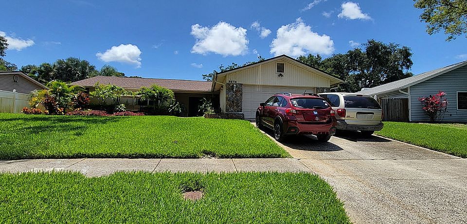 1st image of 2574 Redwood Way