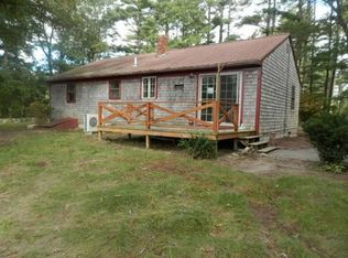 11 Silva St, Carver, MA 02330