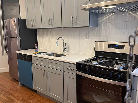 5th image of 133 E Broadway APT 2