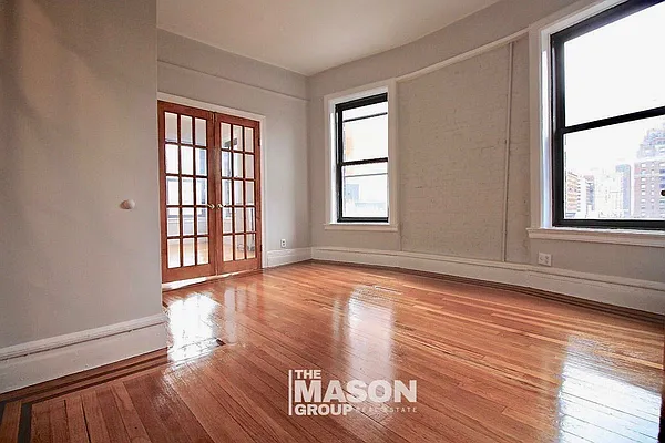 Rented by Mason Group LLC | media 18