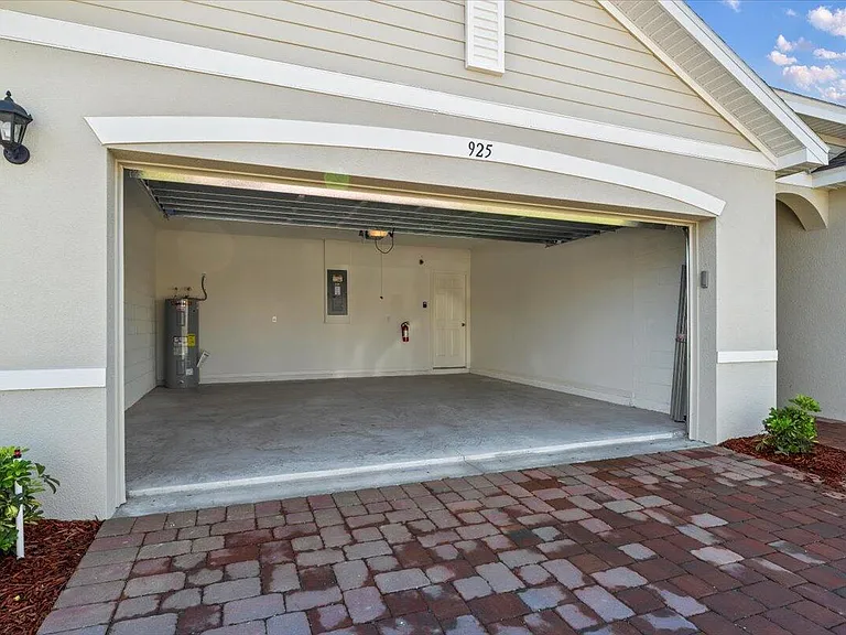 925 Dugan Cir SE — Photo 28