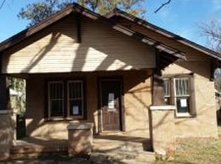 309 S 10th St, Clinton, OK 73601