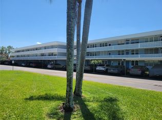 4720 Locust St NE APT 219, Saint Petersburg, FL 33703