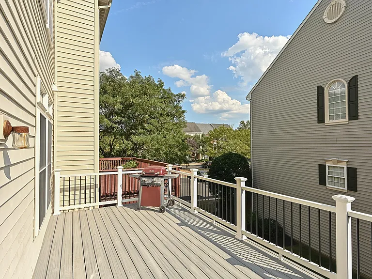 43045 Golf View Dr — Photo 42