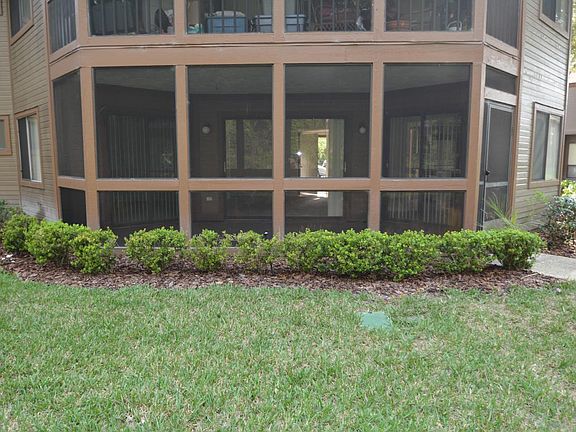 3rd image of 35 Hembury Ln