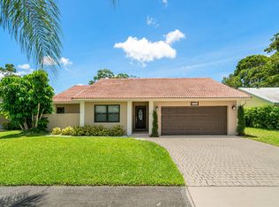 21110 White Oak Ave, Boca Raton, FL 33428